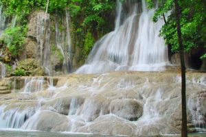 Sai Yok Noi Waterfall Kanchanaburi